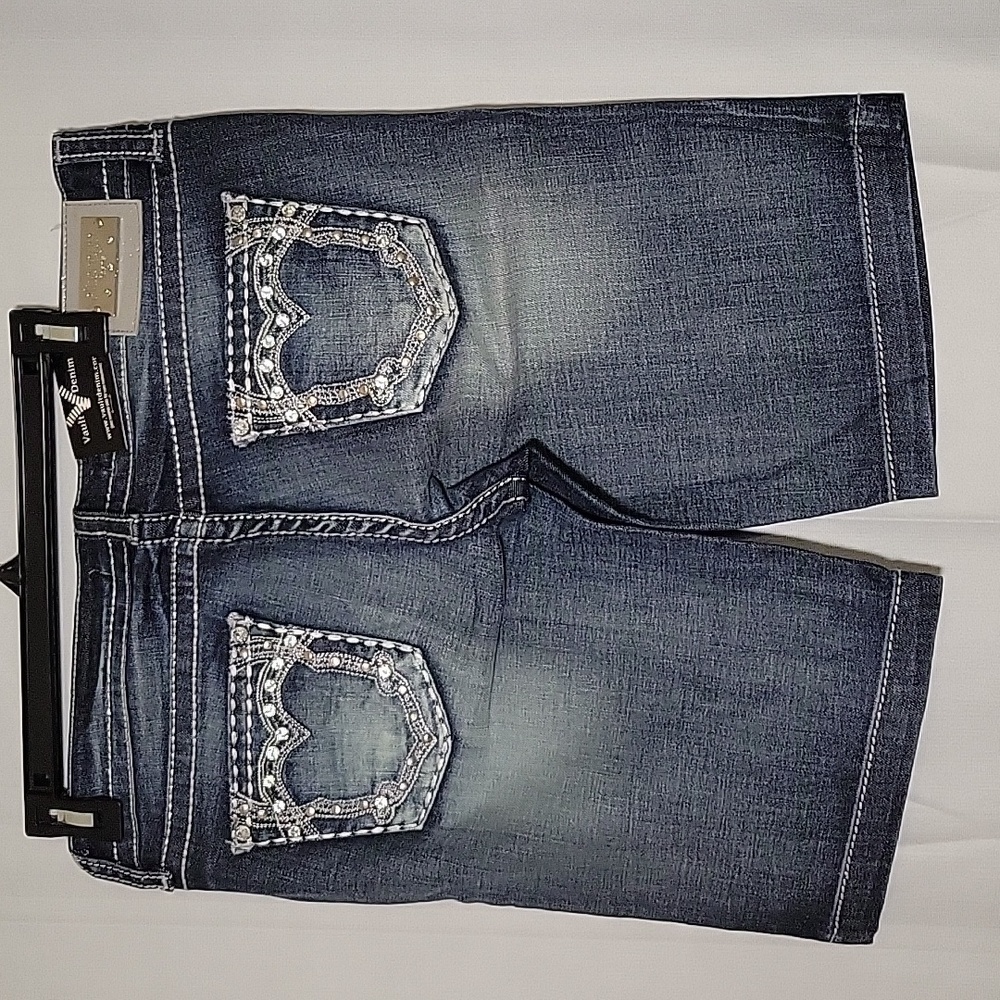 NWT Vault Denim Alter Ego Bermuda Shorts Sz 9
